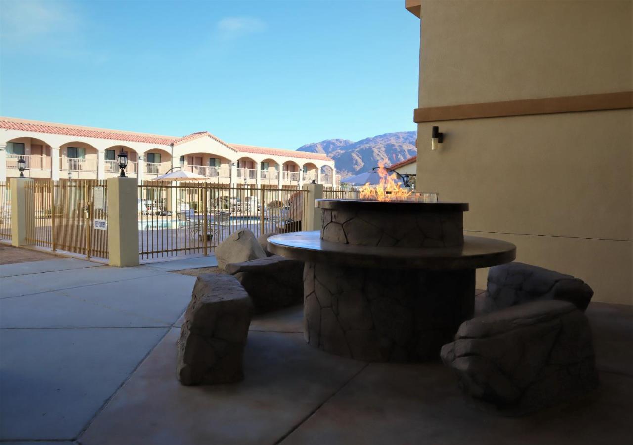 Oasis Inn And Suites 29 Palms Hotel Joshua Tree National Park ทเวนตีไนน์พาล์มส์ ภายนอก รูปภาพ