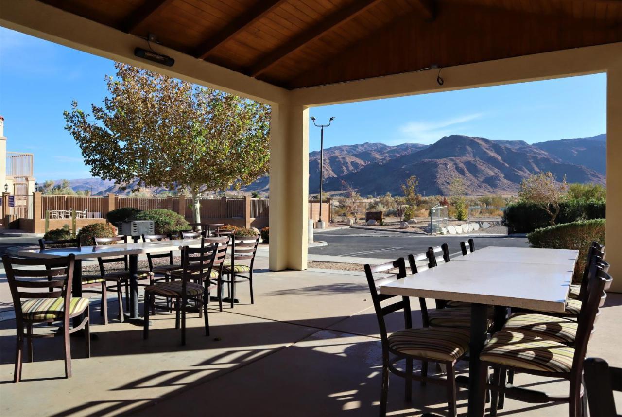 Oasis Inn And Suites 29 Palms Hotel Joshua Tree National Park ทเวนตีไนน์พาล์มส์ ภายนอก รูปภาพ