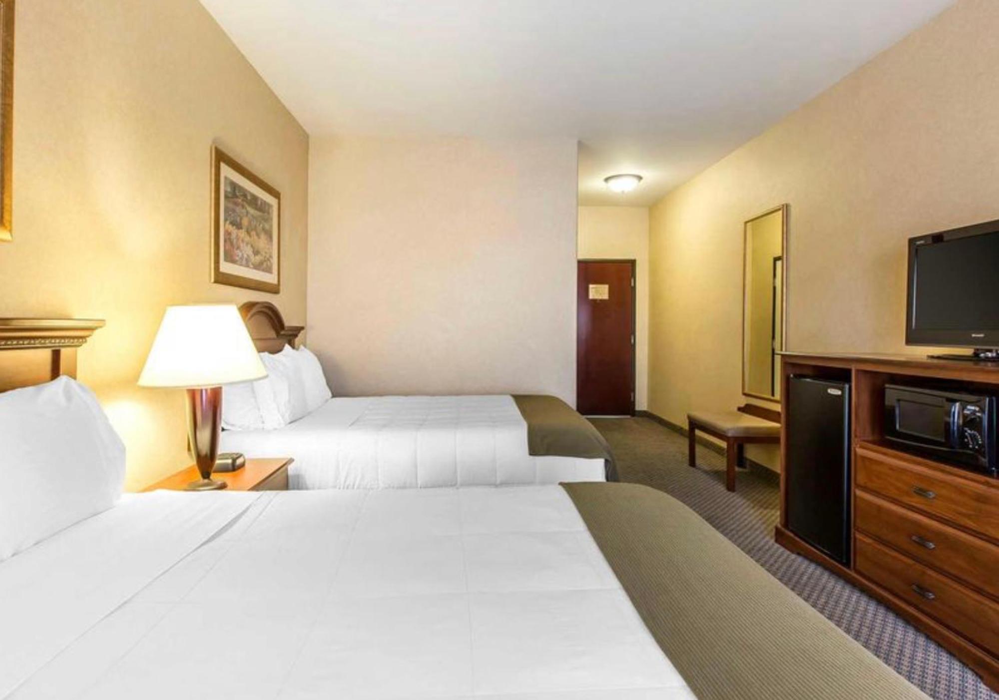 Oasis Inn And Suites 29 Palms Hotel Joshua Tree National Park ทเวนตีไนน์พาล์มส์ ภายนอก รูปภาพ