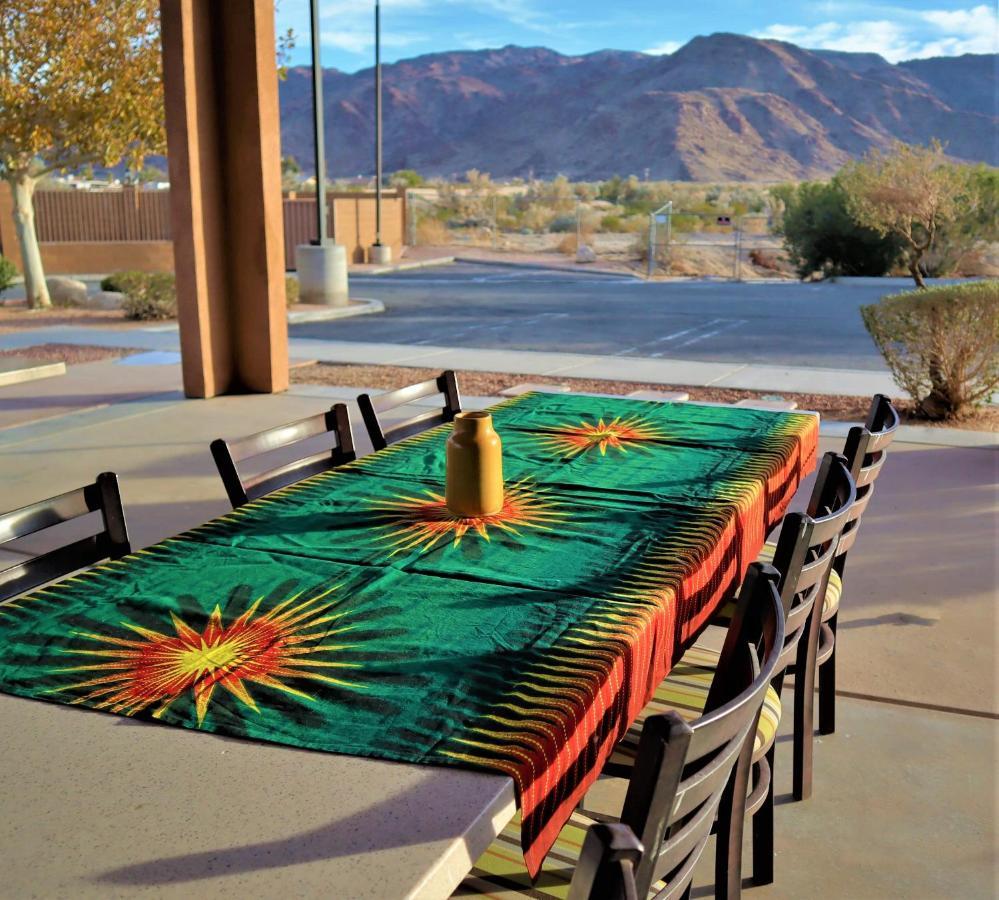 Oasis Inn And Suites 29 Palms Hotel Joshua Tree National Park ทเวนตีไนน์พาล์มส์ ภายนอก รูปภาพ