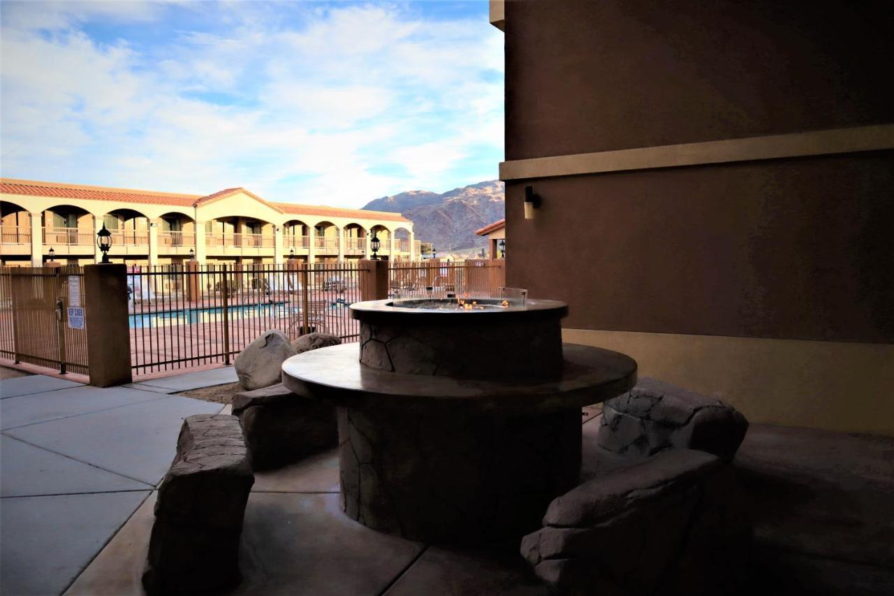 Oasis Inn And Suites 29 Palms Hotel Joshua Tree National Park ทเวนตีไนน์พาล์มส์ ภายนอก รูปภาพ