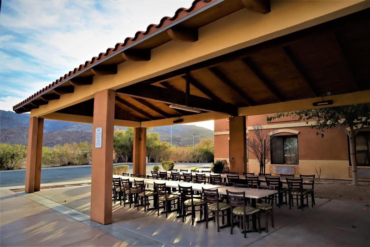Oasis Inn And Suites 29 Palms Hotel Joshua Tree National Park ทเวนตีไนน์พาล์มส์ ภายนอก รูปภาพ
